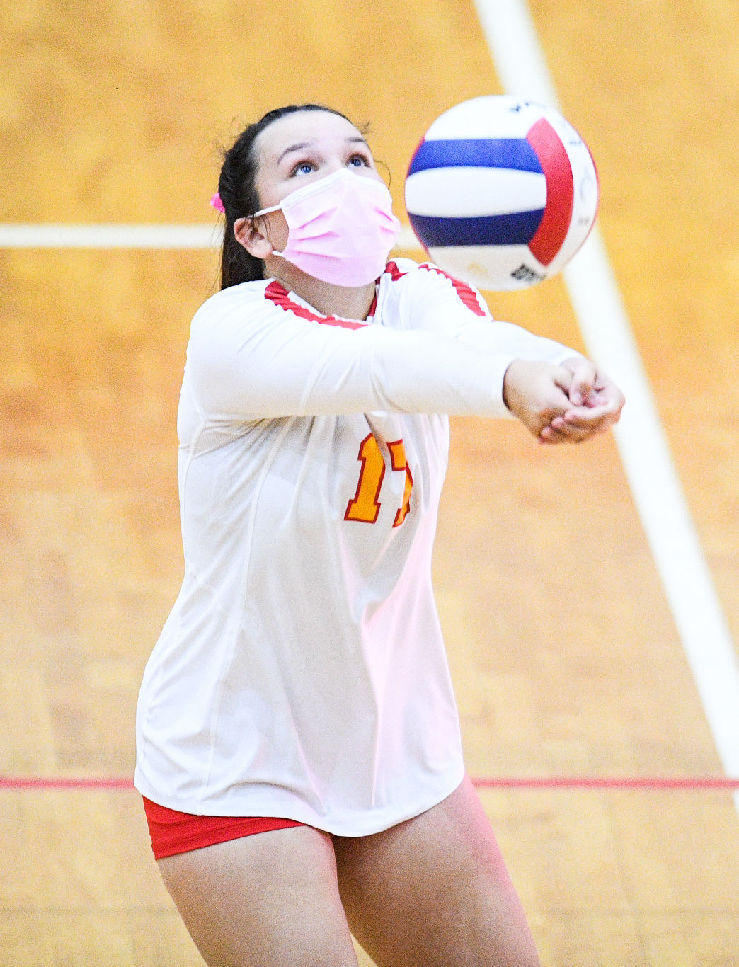 100521-qc-spt-moline-ri-vball-023